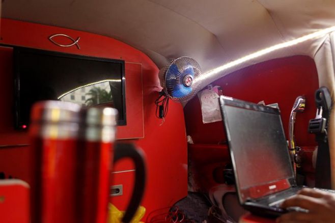 "La casa rodante más pequeña del mundo" recorre A.Latina. EFE