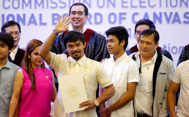 Pacquiao ahora es senador y va por la pena de muerte