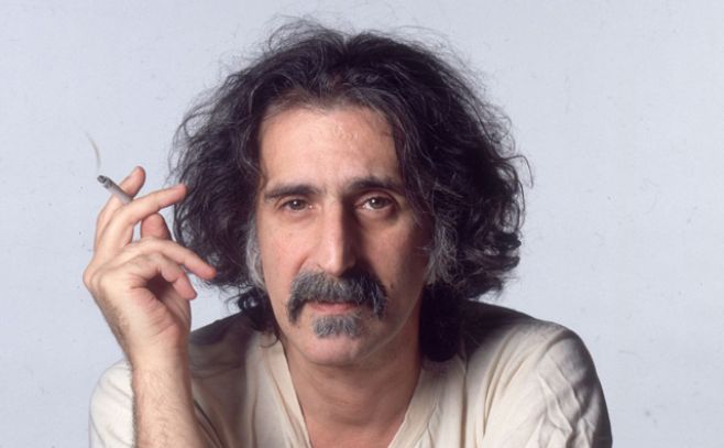 Frank Zappa vuelve a escena