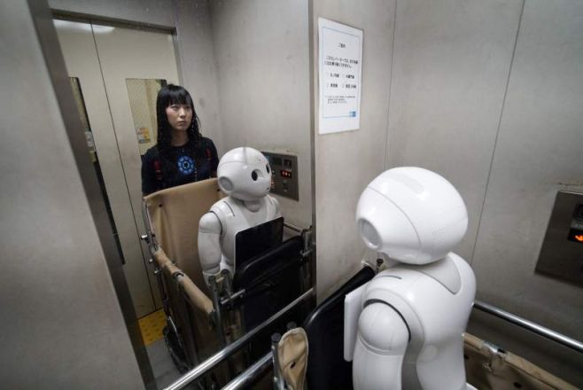 Conozca la historia de Pepper, el robot humanoide. EFE