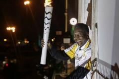 Pelé no encenderá la Antorcha Olímpica