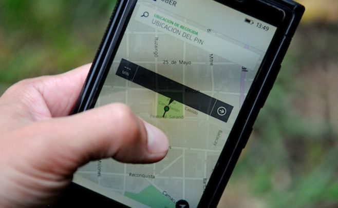 Uber sugiere a choferes regularizar situación pagando impuestos