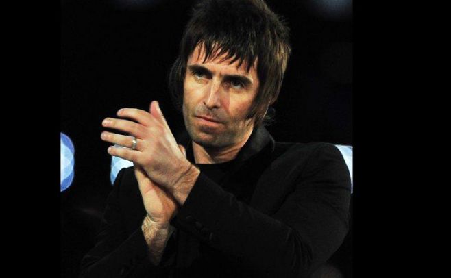 Liam Gallagher quiere volver a tocar en Oasis