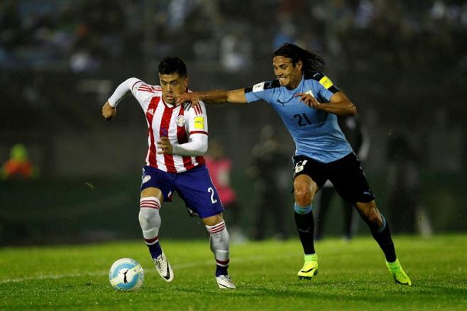 El alerta fue celeste: Uruguay goleó 4 a 0 a Paraguay. EFE