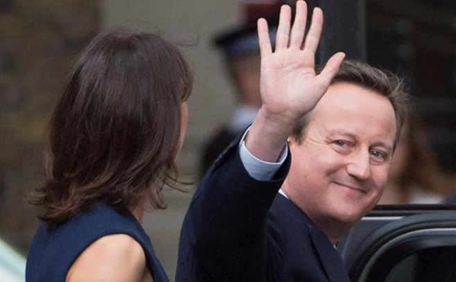 Cameron renuncia a su escaño en el Parlamento británico