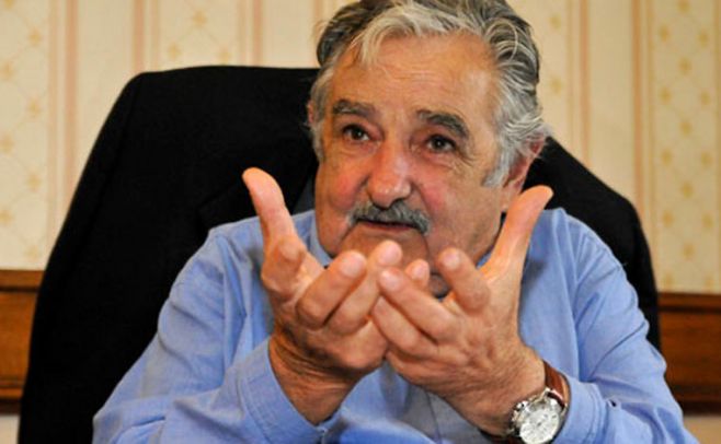 Mujica negó haber facilitado el aval bancario a la empresa Cosmo Mujica negó haber facilitado el aval bancario a la empresa Cosmo