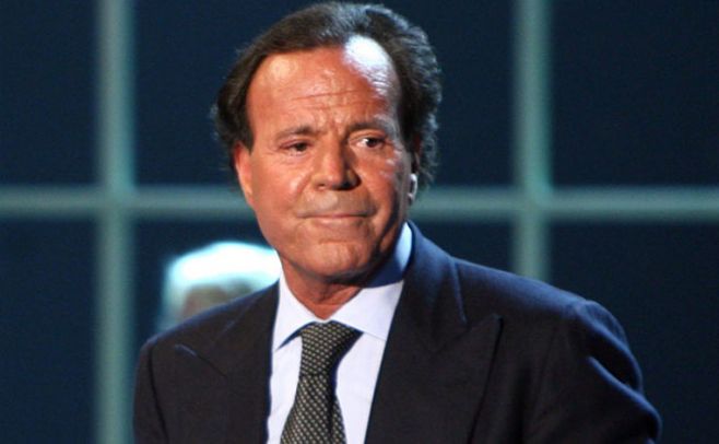 A Julio Iglesias le encanta Vargas Llosa