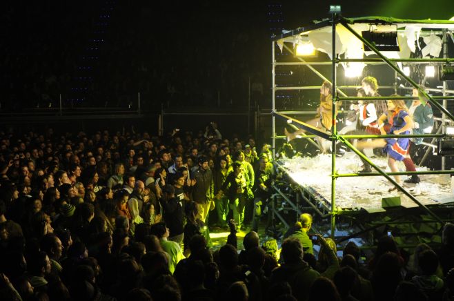 Llega Fuerza Bruta a Uruguay. Fuerza Bruta