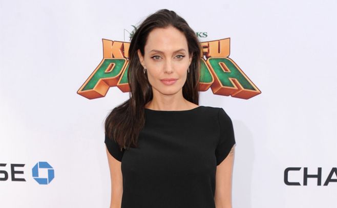 Así es la mansión donde vive Angelina Jolie, tras su divorcio. bangshowbiz.com