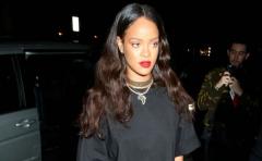 Rihanna no cree ser el problema en sus relaciones