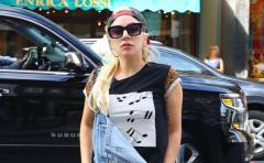 ¿Por qué Lady Gaga renunció a su vestuario extravagante?