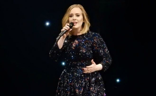 Adele no quiere saber nada con tener hijos