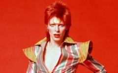 Comienza la exposición de obras creadas por David Bowie