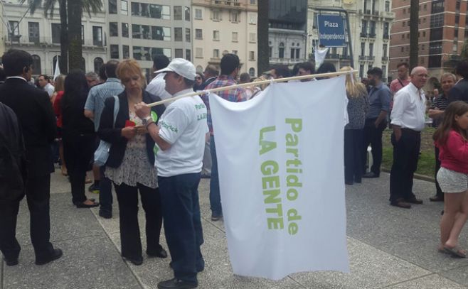 Novick presentó su partido político ante la Corte Electoral. Carolina Ramos/El Espectador