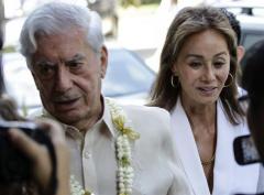 Vargas Llosa conoce a la familia de Isabel Preysler en Filipinas