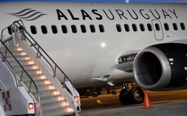Gobierno evalúa "abanico" de aerolíneas para negociar con Alas Uruguay Gobierno evalúa "abanico" de aerolíneas para negociar con Alas Uruguay