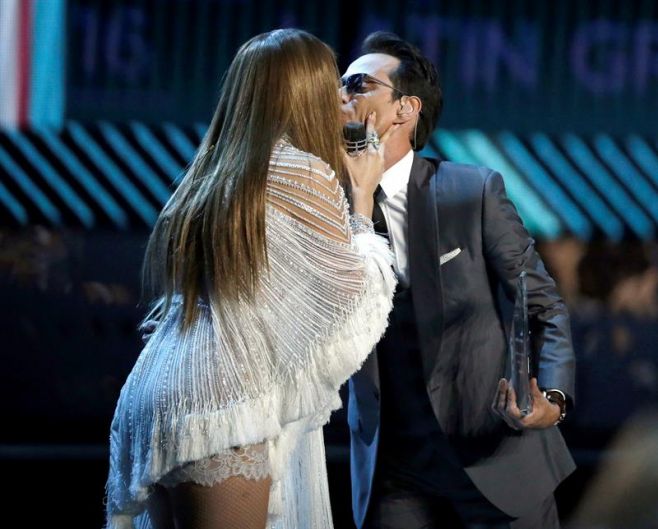 Marc Anthony se separa tras besarse con Jennifer López. EFE