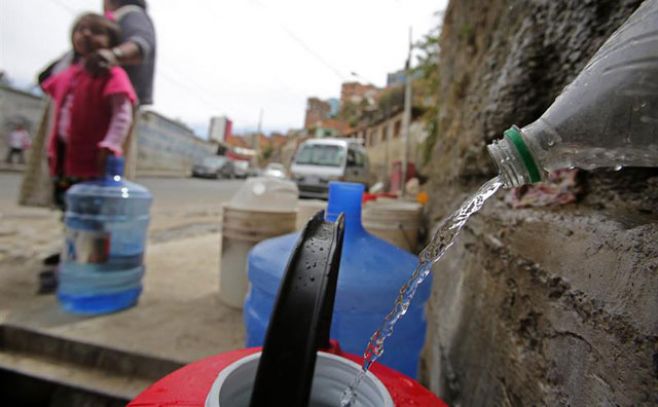Bolivia se queda sin agua y declara "emergencia nacional". EFE