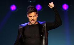 Ricky Martin niega públicamente el uso del playback