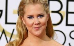 A la actriz Amy Schumer le resbalan las críticas