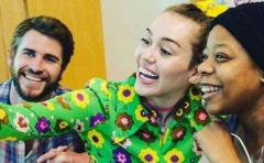 Miley Cyrus y Liam Hemsworth visitaron hospital infantil