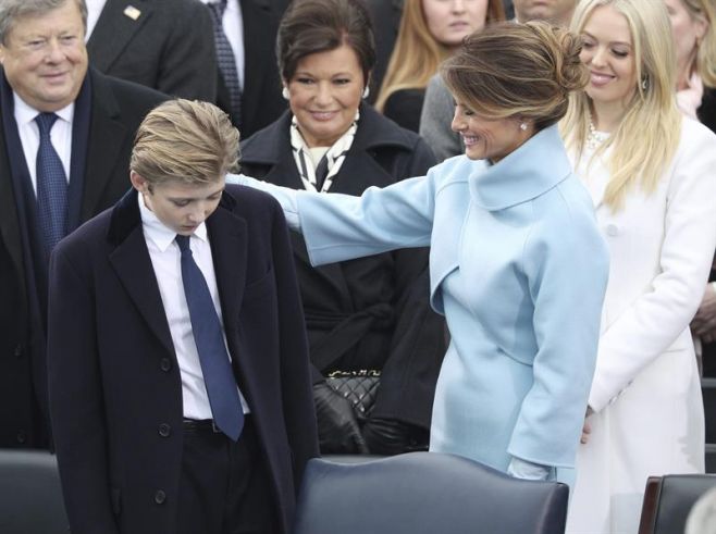 El look elegido por Melania Trump para la asunción