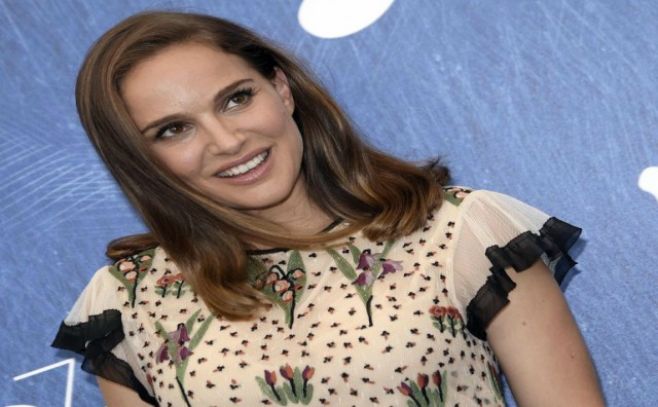 Natalie Portman escribirá una película durante su embarazo