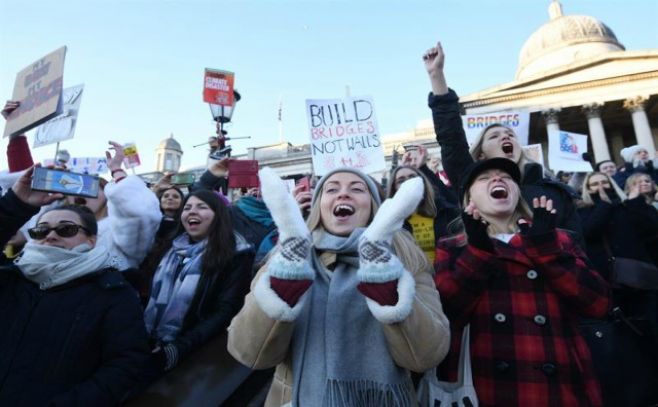 Histórica marcha de mujeres en Washington y otras ciudades