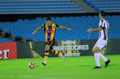 Wanderers perdió y quedó con un pie afuera