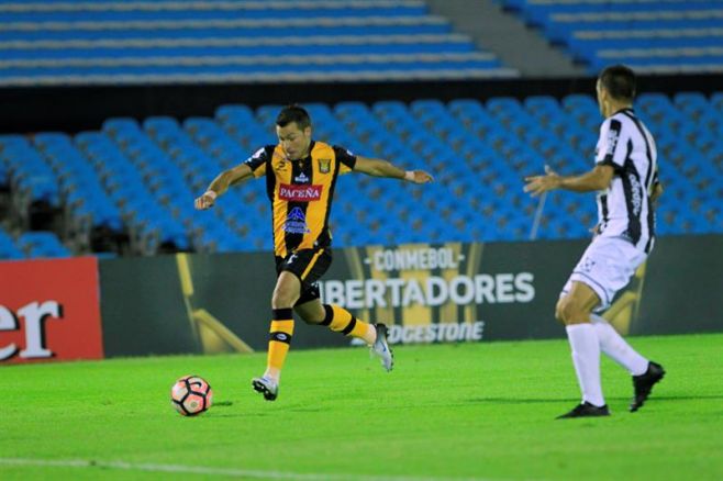 Wanderers perdió y quedó con un pie afuera