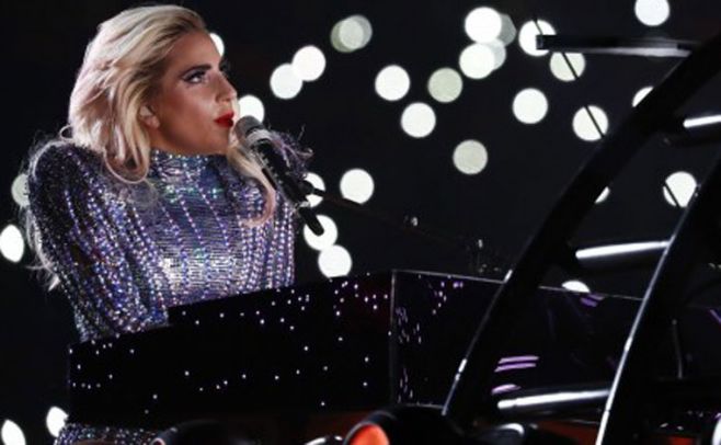 El patriótico show de Lady Gaga en el Super Bowl