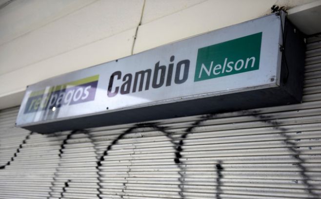 Banco Central inmovilizó activos del Cambio Nelson y de Sanabria