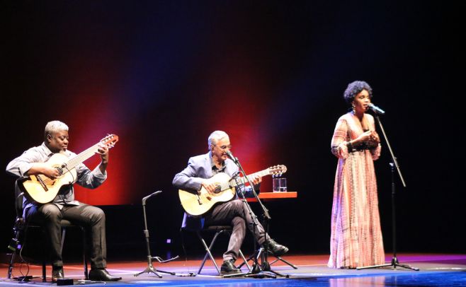 La magia de Caetano Veloso cautivó a Montevideo. Manuel Jarovisky/El Espectador