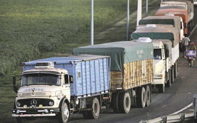 Arroz: Camioneros paran, y piden un aumento en tarifas