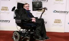 Un holograma de Stephen Hawking da conferencia en Hong Kong