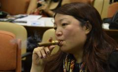 Adicción al tabaco podría impedir reducción de la pobreza en China