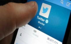 Twitter sigue perdiendo dinero, pero menos