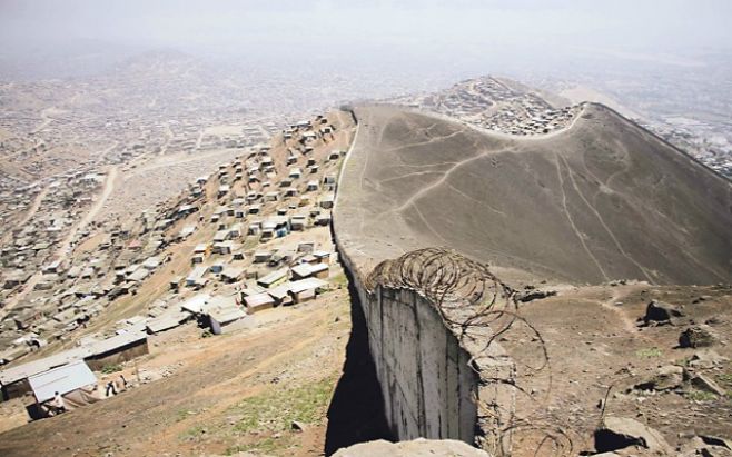 El muro de la vergüenza de Lima