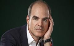 Michael Kelly: "Elegiría a Underwood antes que a Trump"