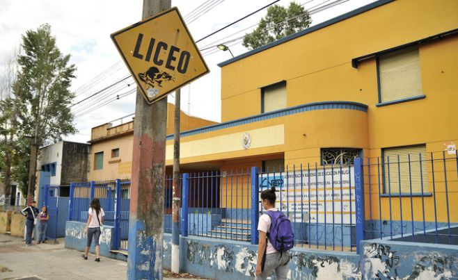 INEEd: Se demorará "mucho tiempo" en universalizar Educación Media