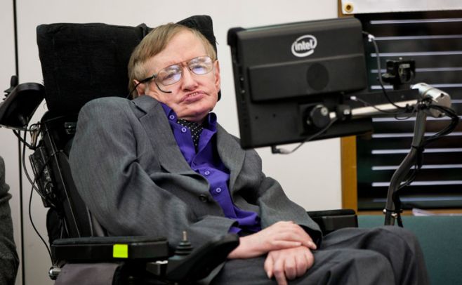 Hawking: la humanidad tiene 30 años para abandonar la Tierra