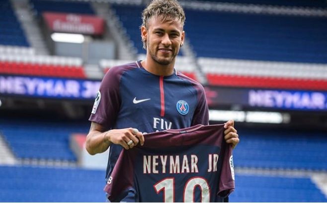 Neymar dice que fichó por el PSG porque buscaba "un nuevo desafío"