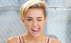 Miley Cyrus anuncia para el 29 de septiembre su disco "Forever Now"