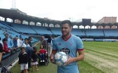 Maxi Gómez, "muy contento" con su estreno goleador en Balaídos