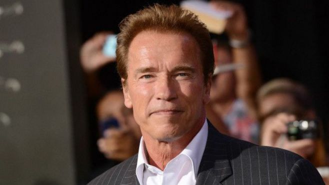 Schwarzenegger pide a Trump en un vídeo que rechace el apoyo del supremacismo