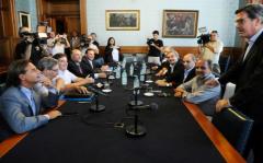 Oposición cataloga de "crisis política" renuncia de Sendic