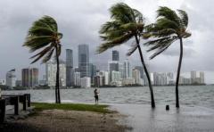 Enorme apagón en Miami por huracán