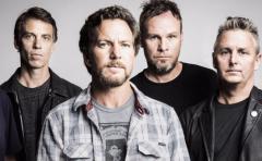 Pearl Jam y Red Hot Chili Peppers lideran el cartel del Lollapalooza 2018