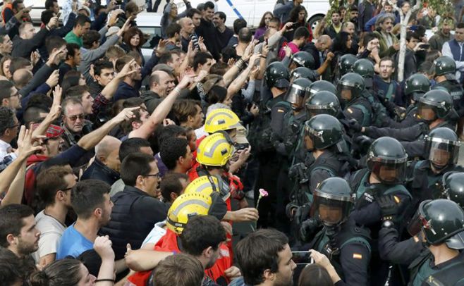 Dos visiones de lo que pasó ayer en Cataluña