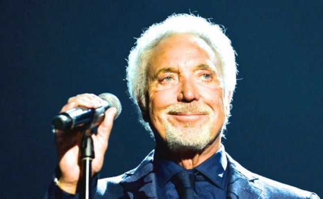 Tom Jones revela que sufrió acoso sexual al principio de su carrera